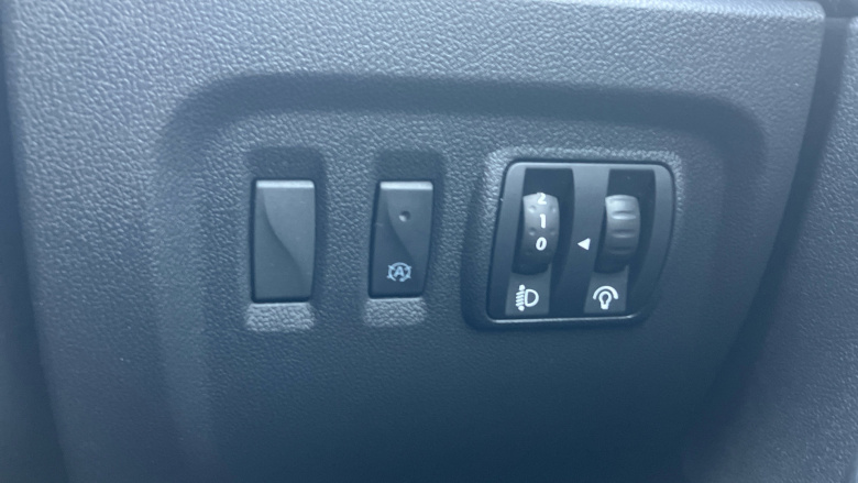 Renault Captur 0.9 TCE 90 Iconic 5dr Petrol Hatchback